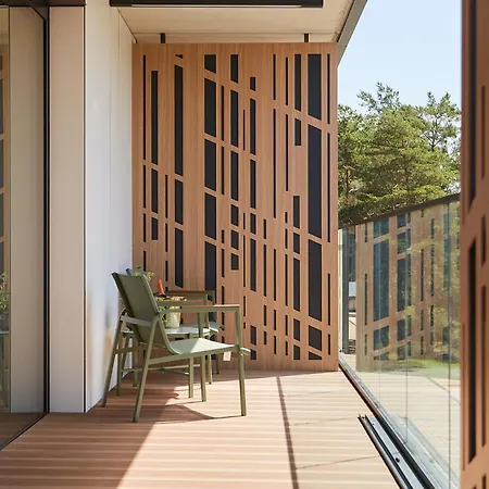 In Wydma & * 亚斯塔尔尼亚